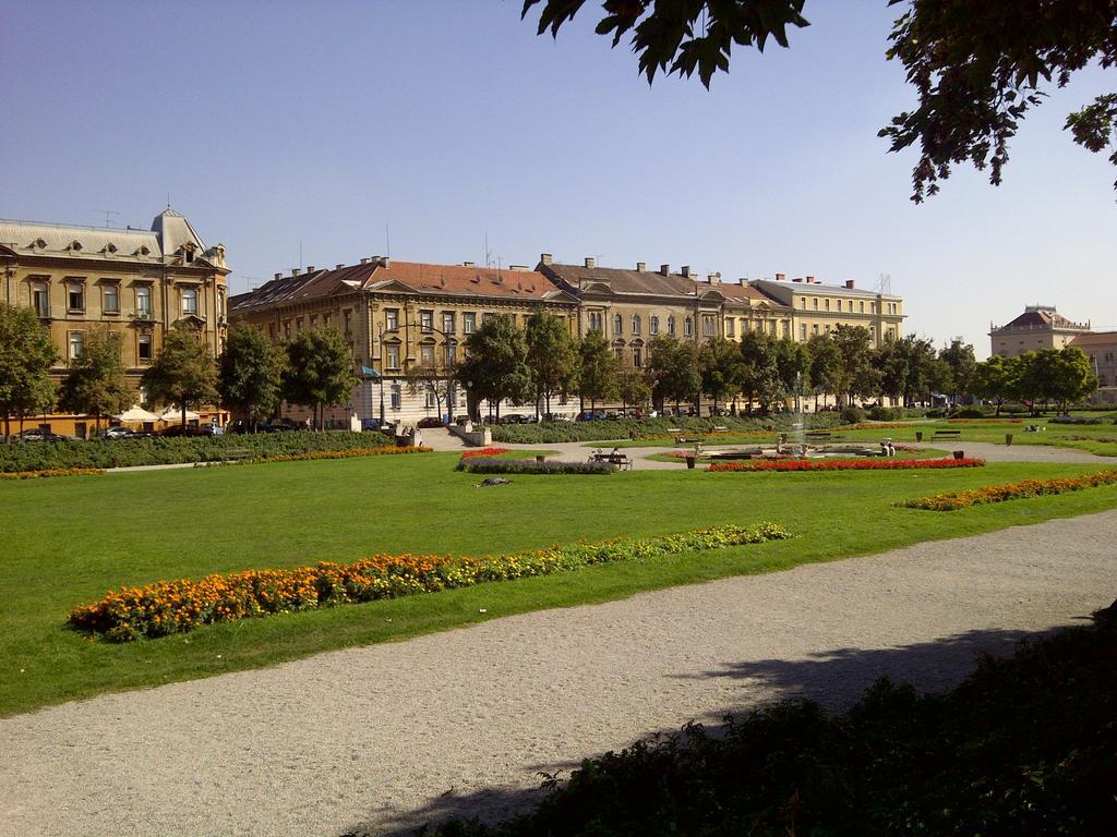 Zagrebrent * Zagreb