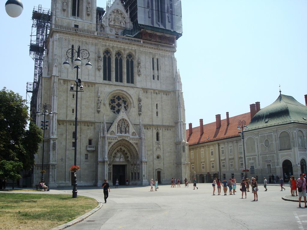 Zagrebrent Apartment *